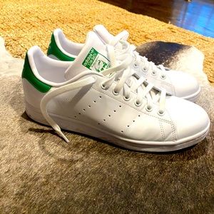 Stan smith adidas size 9 men’s